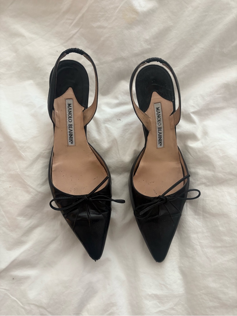 Manolo Blahnik Black Pointed Slingback Kitten Heel with Bow 37.5